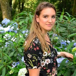 Meet your Posher, Catherine